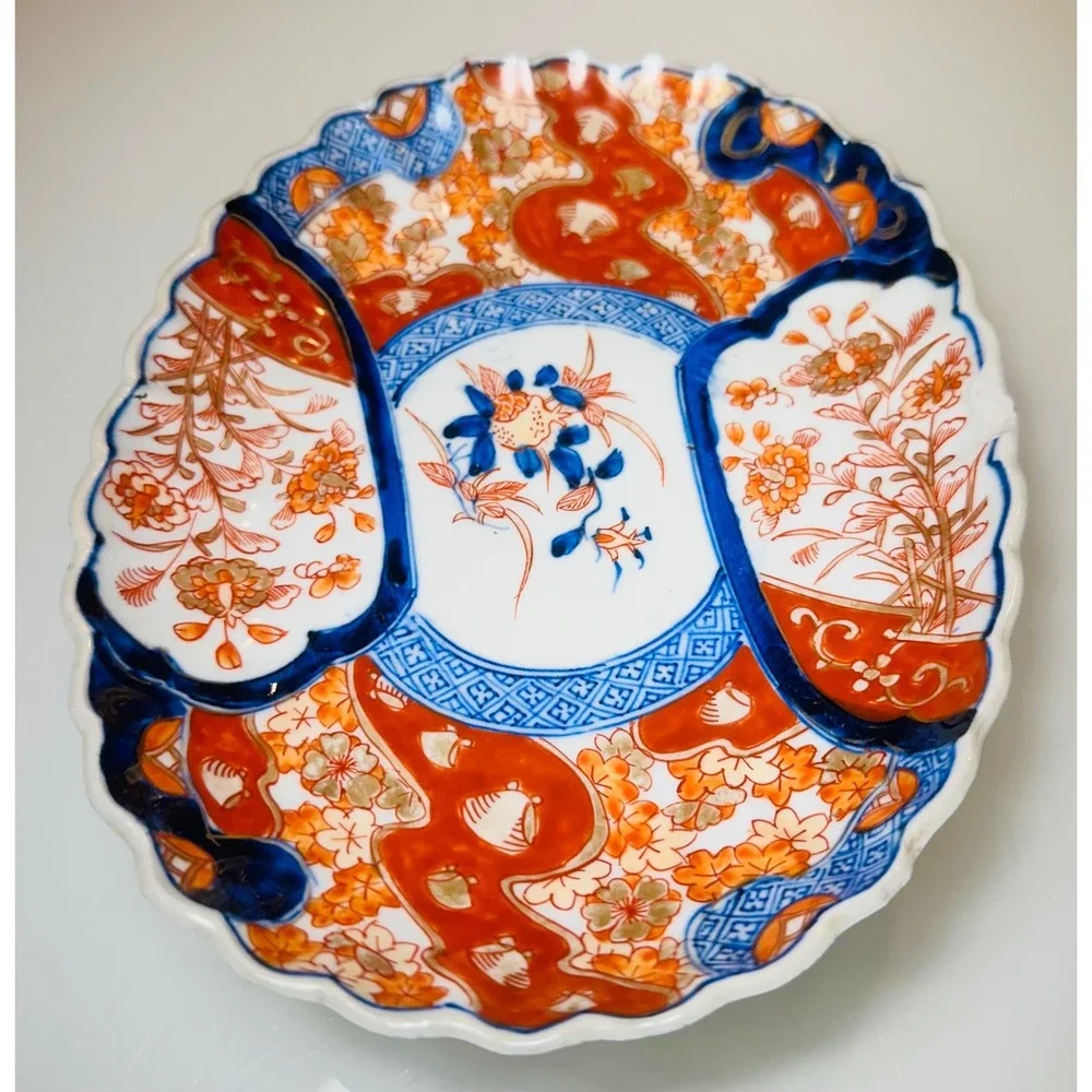 Vintage Japanese Imari Porcelain Oval Scalloped Bowl Floral Blue Red Gold 7.75